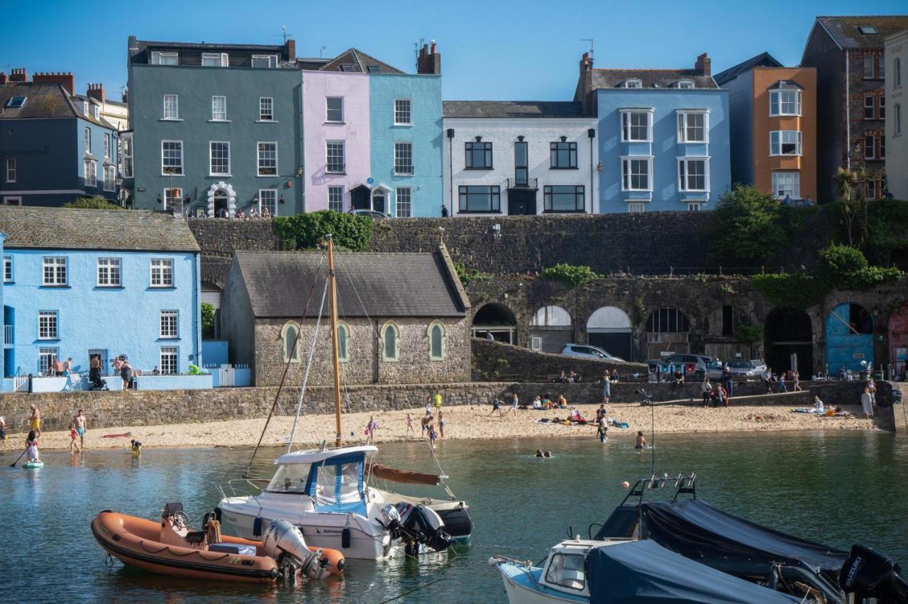 Gwynne House - 6 Bedroom Luxurious Holiday Home - Tenby Harbour Kültér fotó