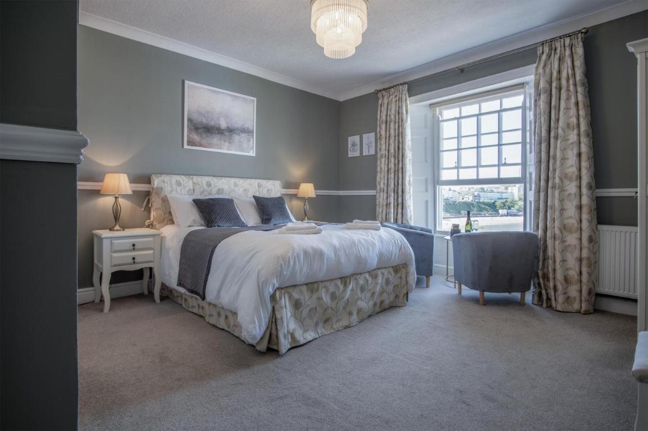 Gwynne House - 6 Bedroom Luxurious Holiday Home - Tenby Harbour Kültér fotó