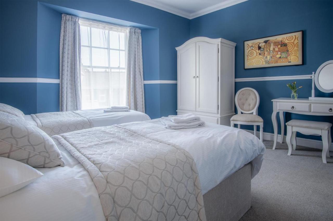 Gwynne House - 6 Bedroom Luxurious Holiday Home - Tenby Harbour Kültér fotó
