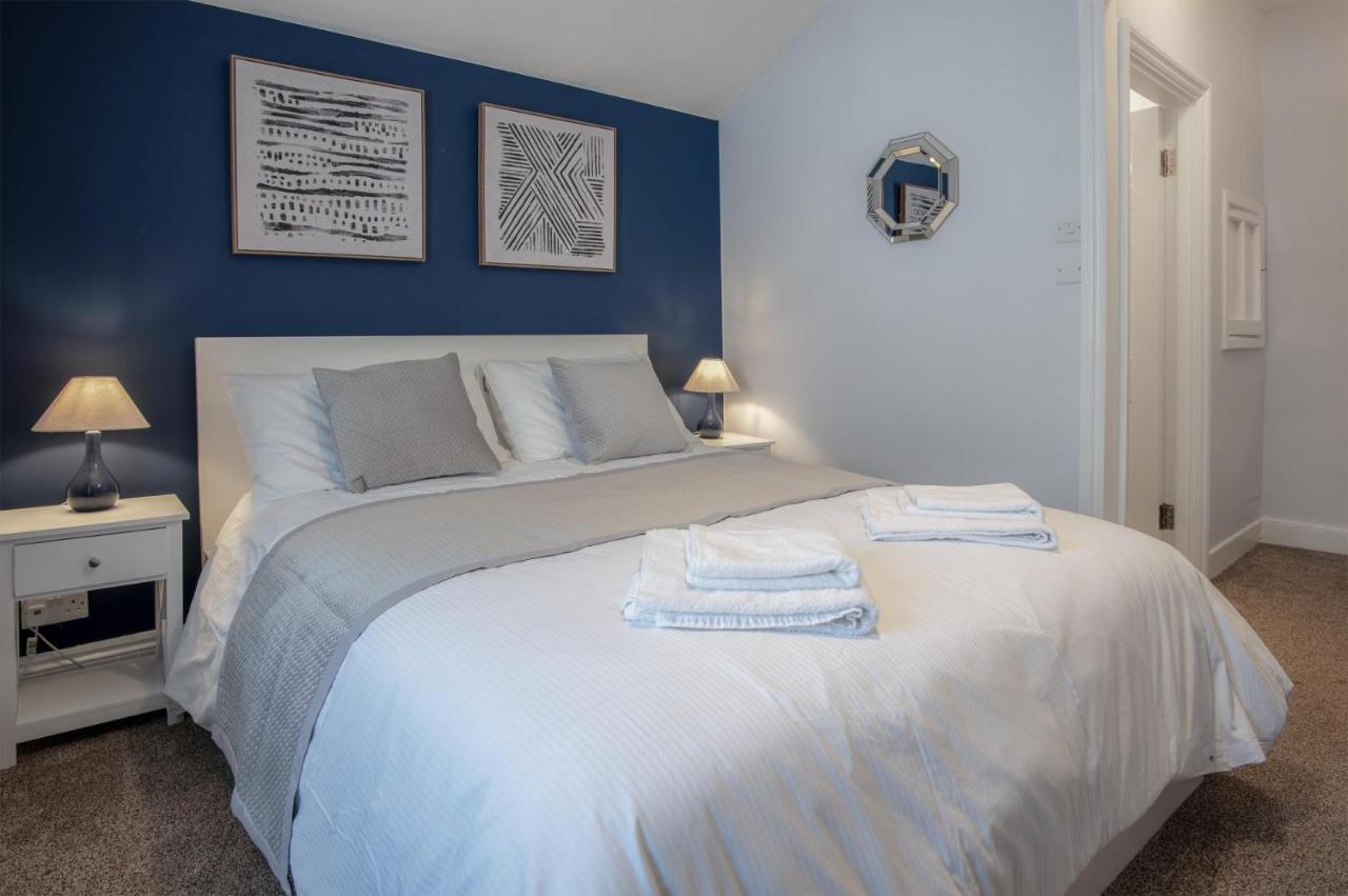 Gwynne House - 6 Bedroom Luxurious Holiday Home - Tenby Harbour Kültér fotó