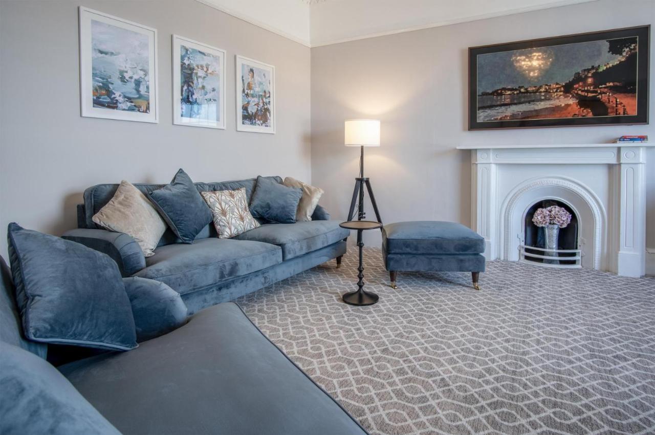 Gwynne House - 6 Bedroom Luxurious Holiday Home - Tenby Harbour Kültér fotó