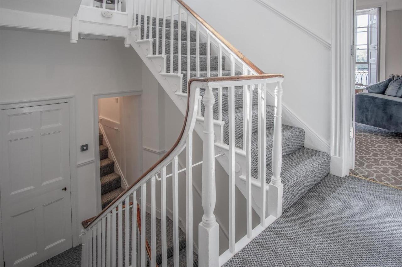 Gwynne House - 6 Bedroom Luxurious Holiday Home - Tenby Harbour Kültér fotó