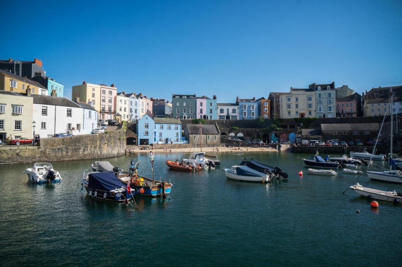 Gwynne House - 6 Bedroom Luxurious Holiday Home - Tenby Harbour Kültér fotó
