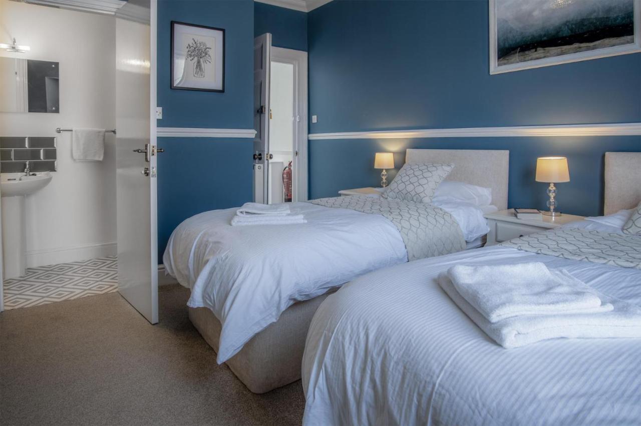 Gwynne House - 6 Bedroom Luxurious Holiday Home - Tenby Harbour Kültér fotó