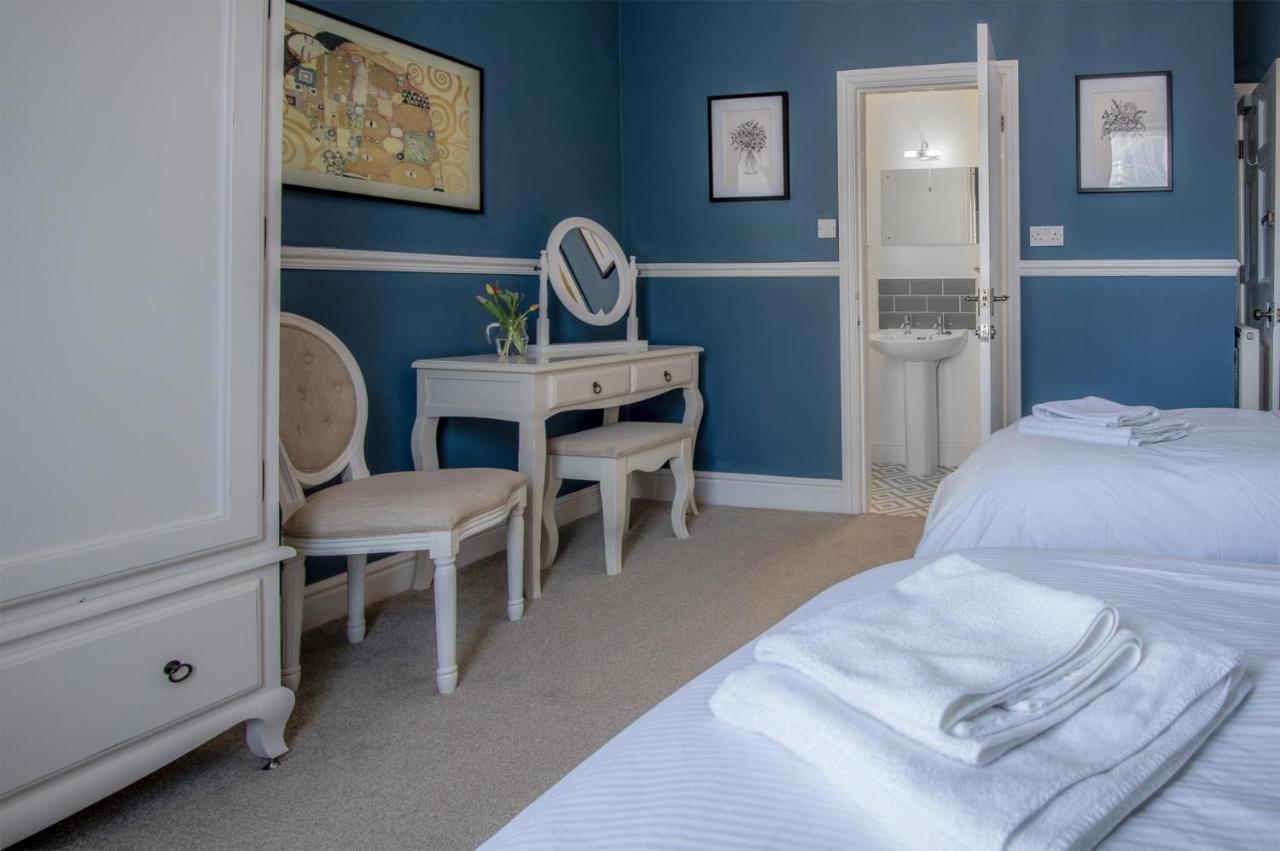 Gwynne House - 6 Bedroom Luxurious Holiday Home - Tenby Harbour Kültér fotó